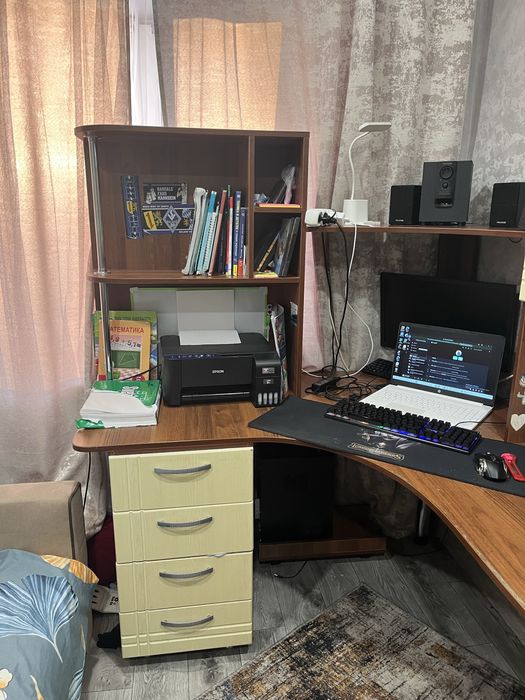 компьютерный стол