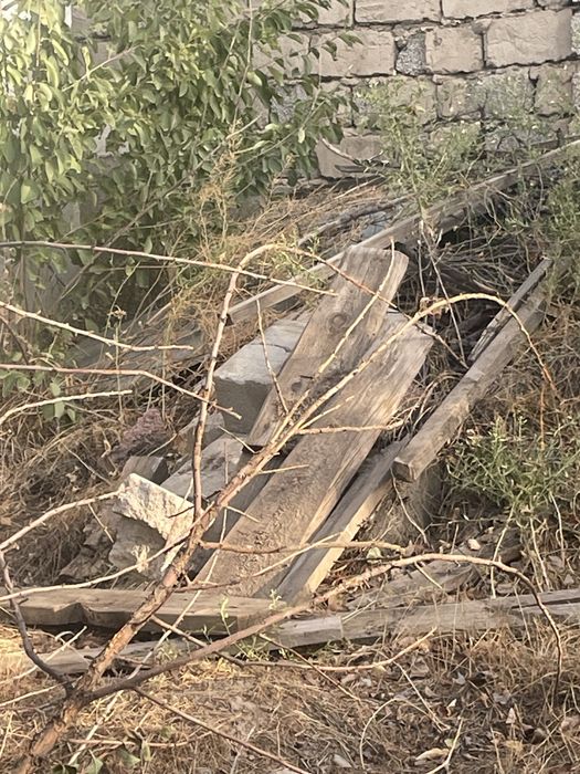 Дрова, доски и бревна