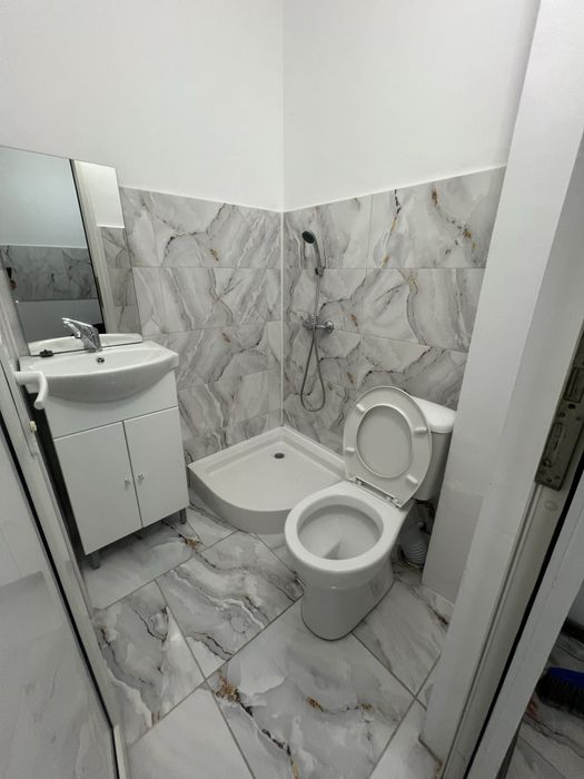 Vand garsoniera in bloc de apartamente in orasu navodari centru