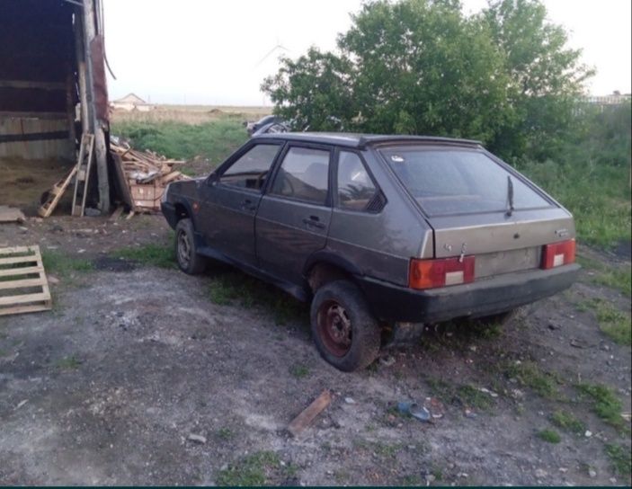 Продам ваз 2110 по болтам