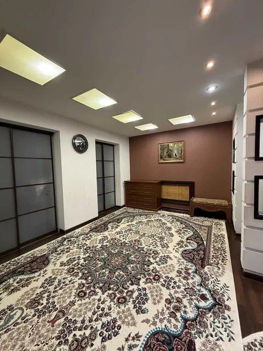 Срочно! Квартира на Осиё (Ц6) 3/1/4 общ пл 74м/77 серия  +Парковка