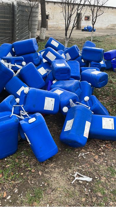 Канистры пластмасса