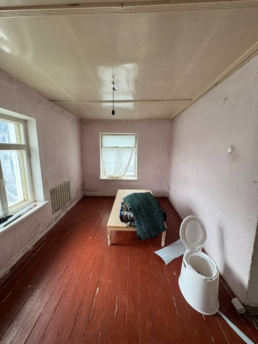 Uy Sotiladi 6 sotix. Tovoqsoy Rtsda 4 xonali