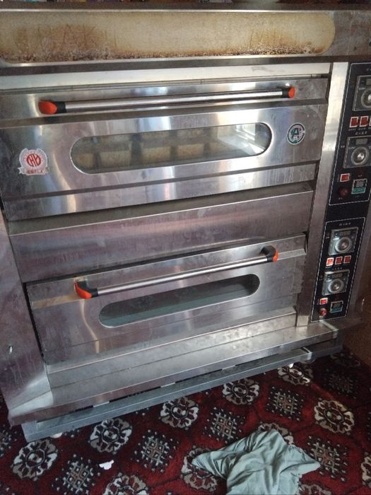 Духовка нон пиширадиган