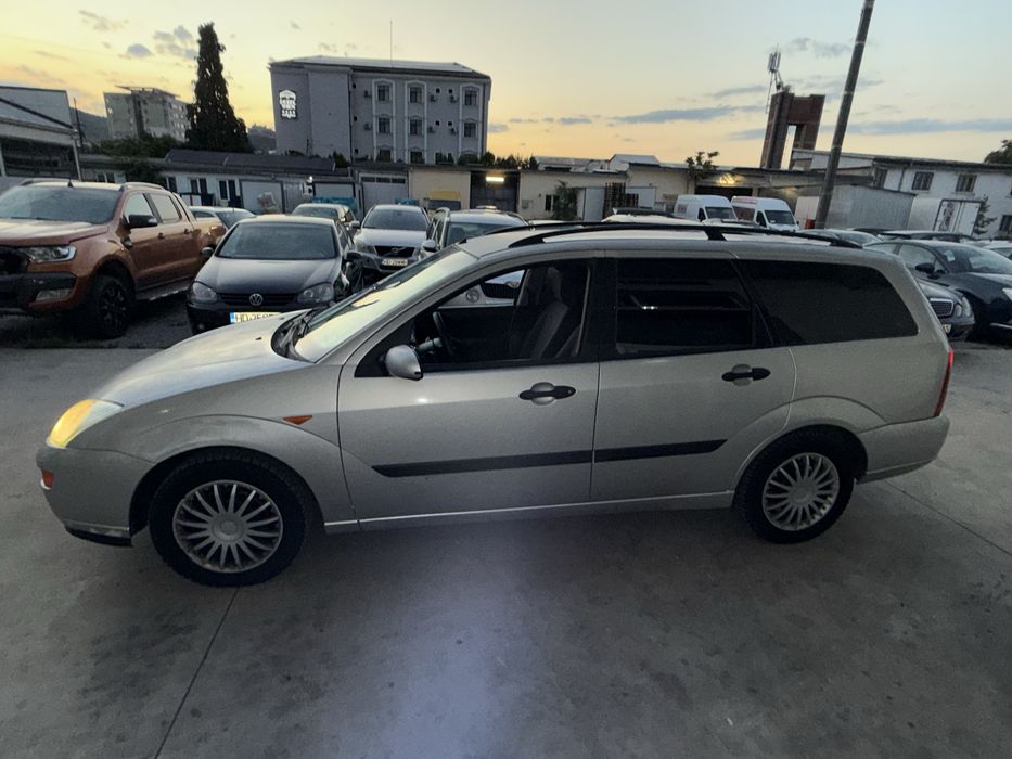 FORD Focus 2001 — imagine 4