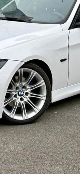 Vând /schimb jante r 18