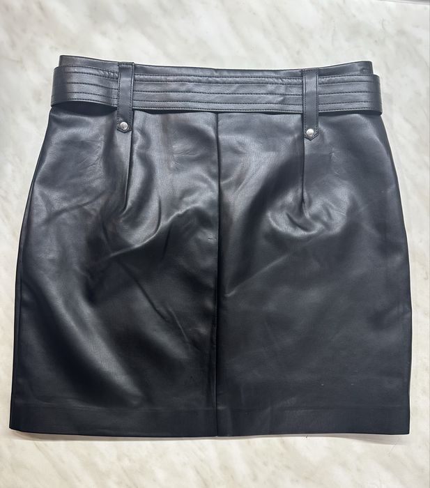 Дамска кожена пола