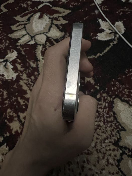 Iphone 12 pro 128/85