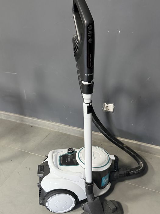 Пылесос Bosch BGS41HYG1 белый
