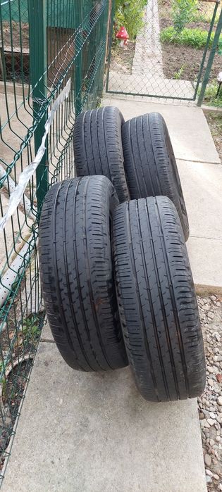 Continental 215 65 R16 vara