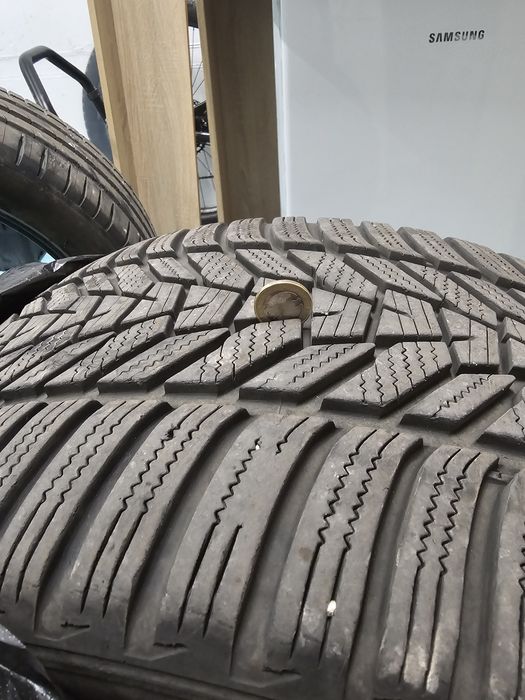 Зумни гуми Hankook 20-ки