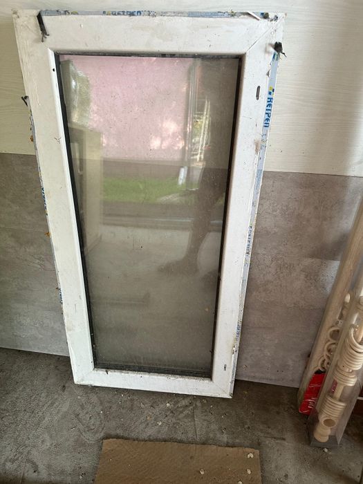 Продам пластиковое окно.
