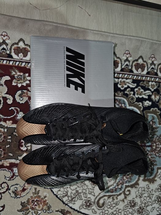 Футбольные Бутсы