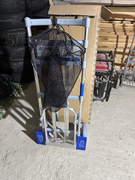 Чисто нова количка за пренос на багаж