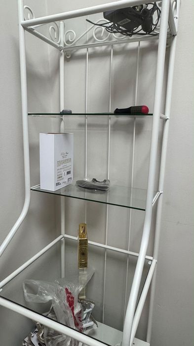 Белый стеллаж из IKEA