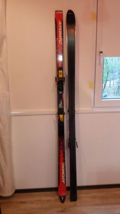 Schiuri Atomic 191 cm si bețe