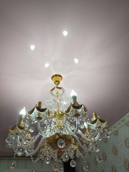 Срочно продам хрустальную люстру Чехия