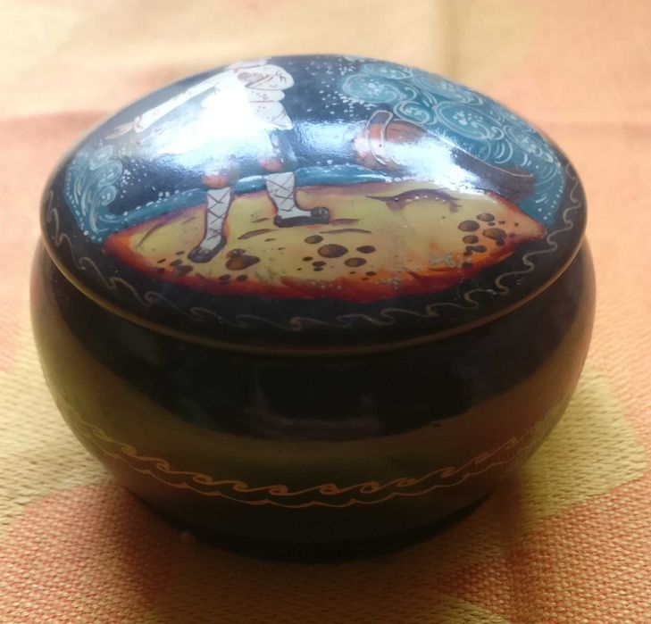 Продавам колекция ПАЛЕХА