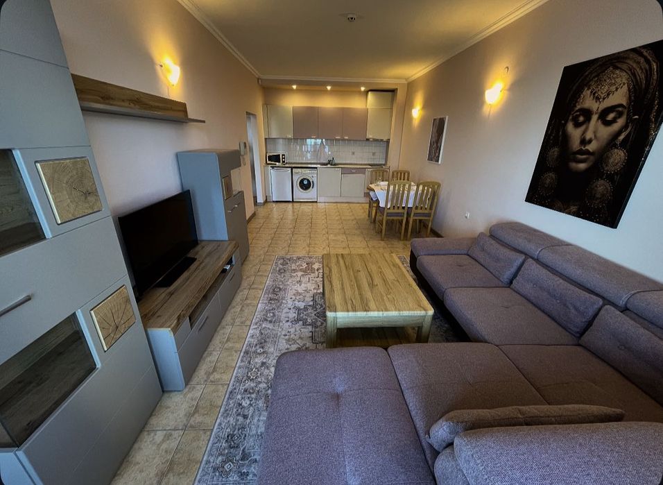 Продава се Двустаен апартамент в Свети Влас - 80 кв.м за 1 €/кв.м - Снимка #3