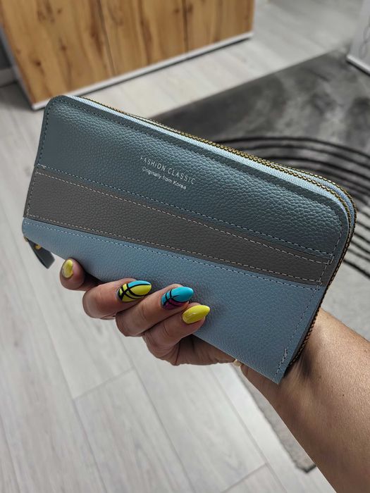 Стилни дамски портмонета-мини чантичка.