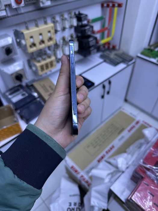 Срочно сотилади 12pro.