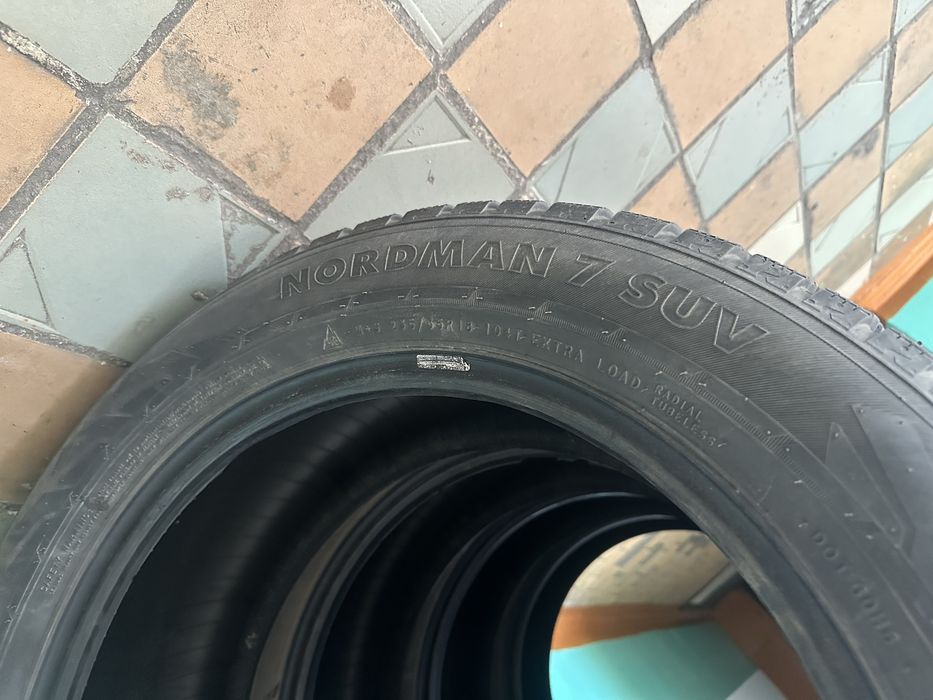 Продам зимнии шины