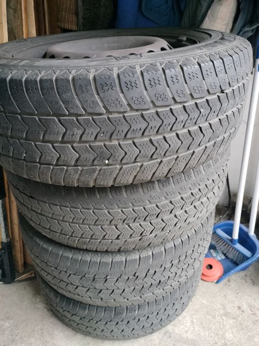Cauciucuri C uri 215 65 16 iarna