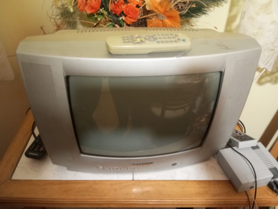 Телевизор.      .