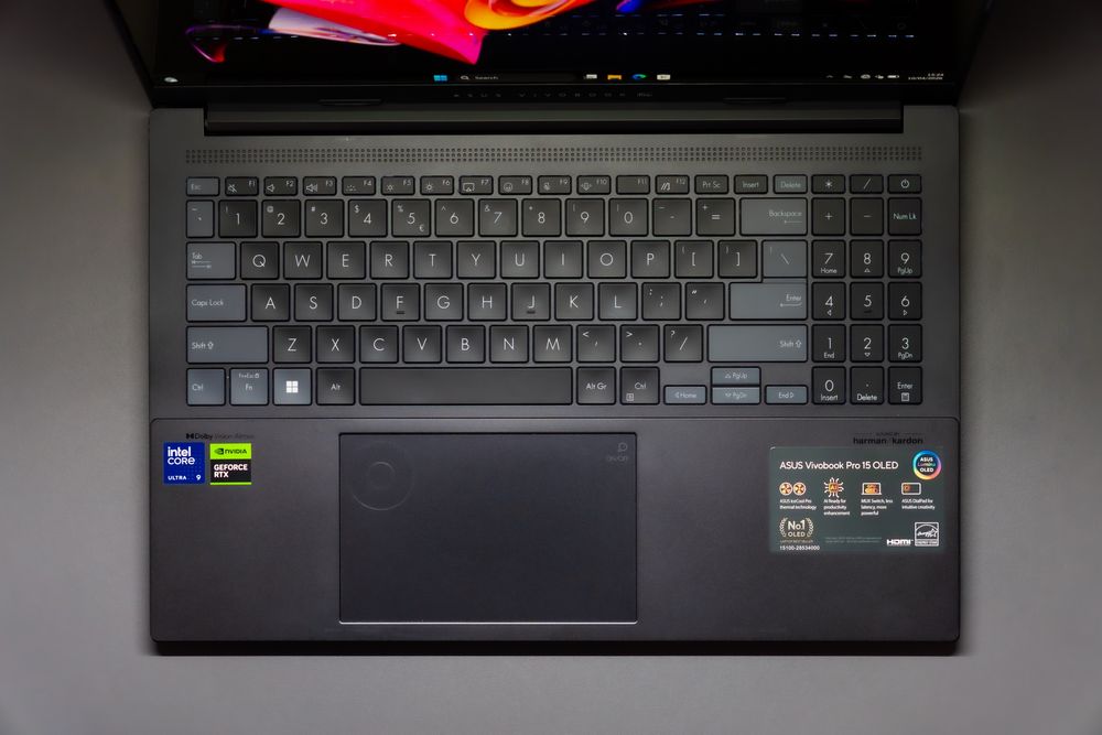 Laptop ASUS Vivobook Pro 15 OLED | Ultra 9 | RTX 4050 | 40GB RAM DDR5 | 1TB SSD | Editare/Gaming