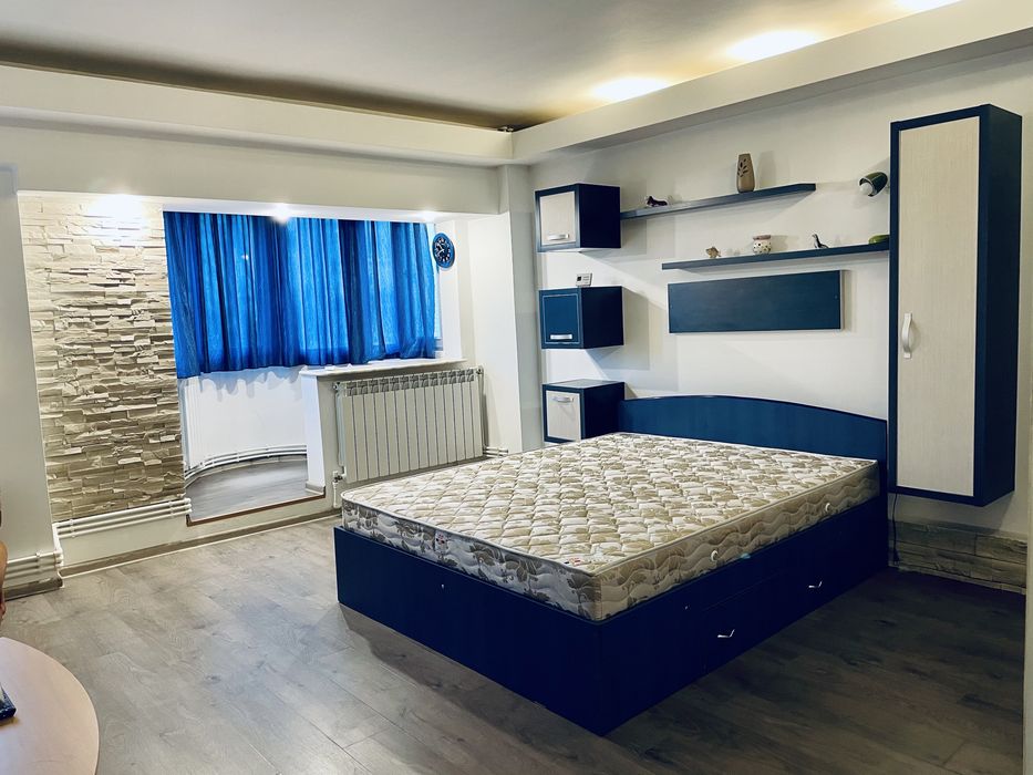 Proprietar ofer spre inchiriere  ap cu 1 cam Mazepa , bloc DL , mobilat si utilat .
