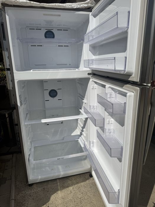 Frigider samsung