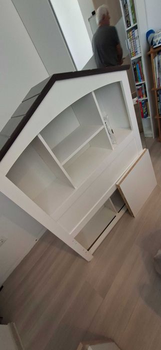 Camera copii Mobexpert: pat+biblioteca+birou+2covorase