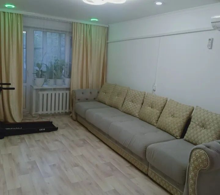 СРОЧНО продаю 2 ком.квартиру