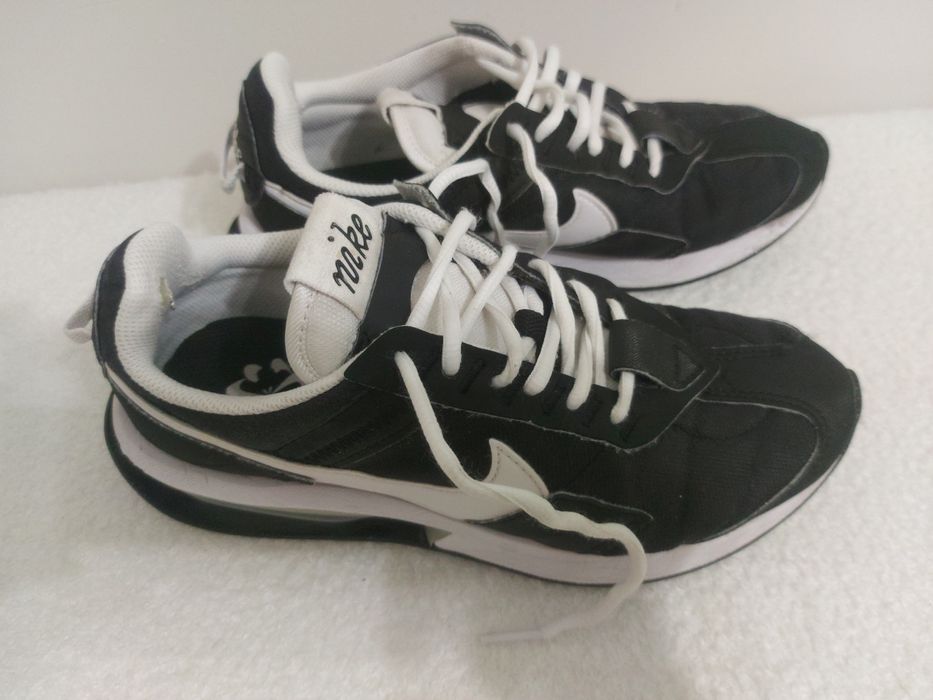 Маратонки  Найк.