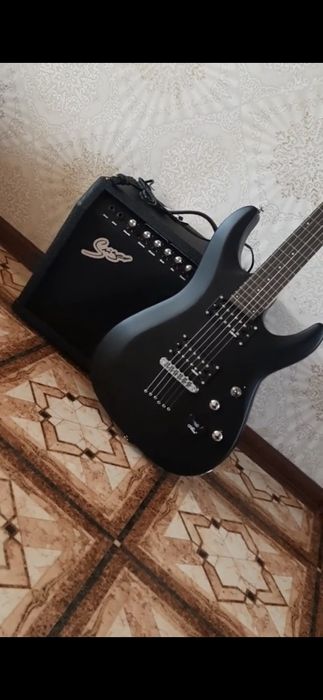 Продам электро гитару