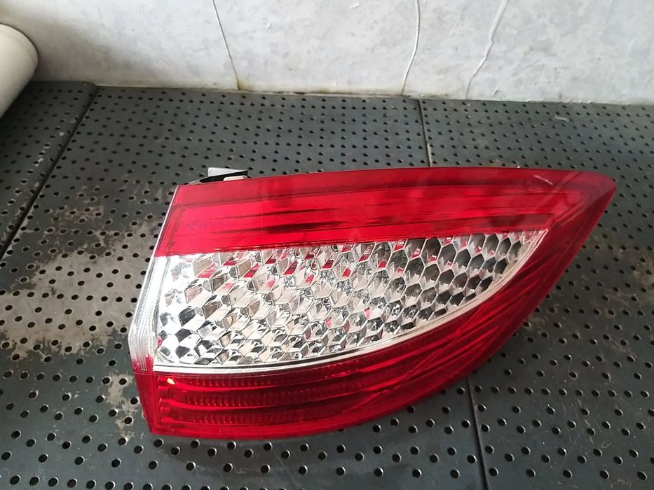 Stop tripla lampa dreapta aripa ford mondeo 4 ba7 7s7113404b