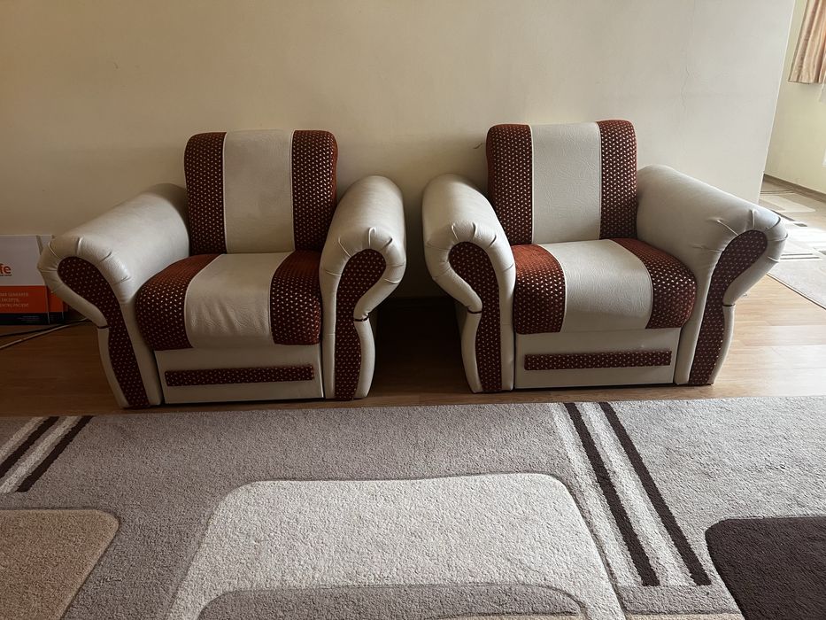 Set Canapea extensibilă+două fotolii fixe măsuțe cafea diferite s.a. piese mobilier sufragerie