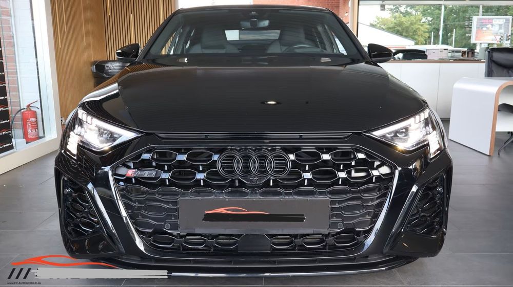 Audi RS3 Audi RS3 2.5 TFSI quattro* Matrix* Keramik*