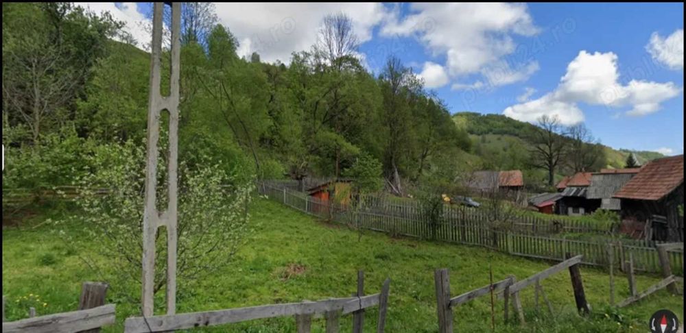 Vand teren in satul Muntele Baisorii