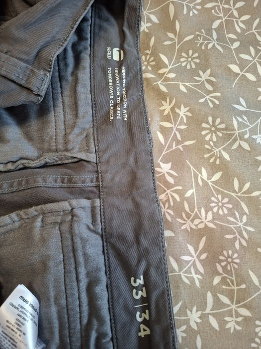 Продавам панталон G star