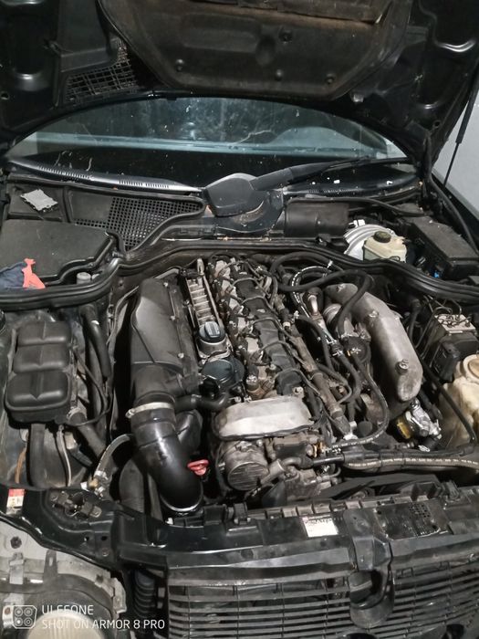 Мерцедес е320 2001 г.