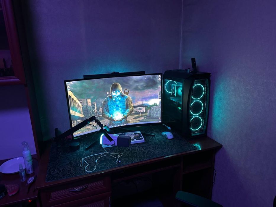 Монитор Samsung Odyssey G7 32’ 240hz