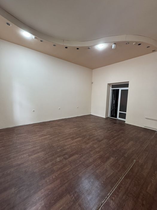 Помещение под бизнес! ЗЕБО!  Большая проходимость, большая парковка