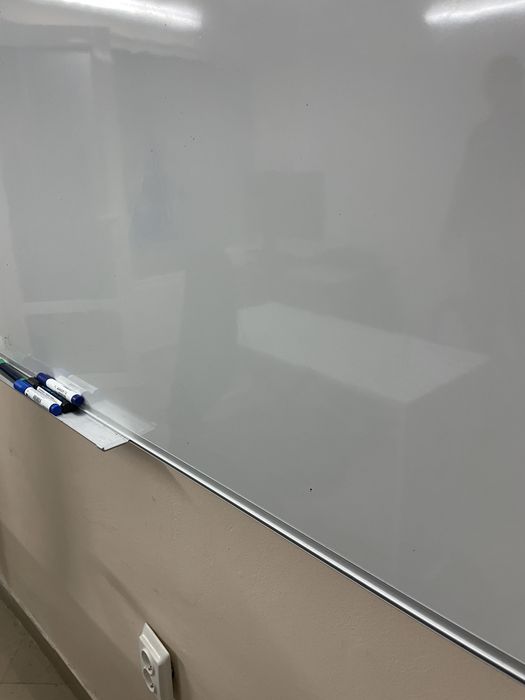 Бяла дъска за писане