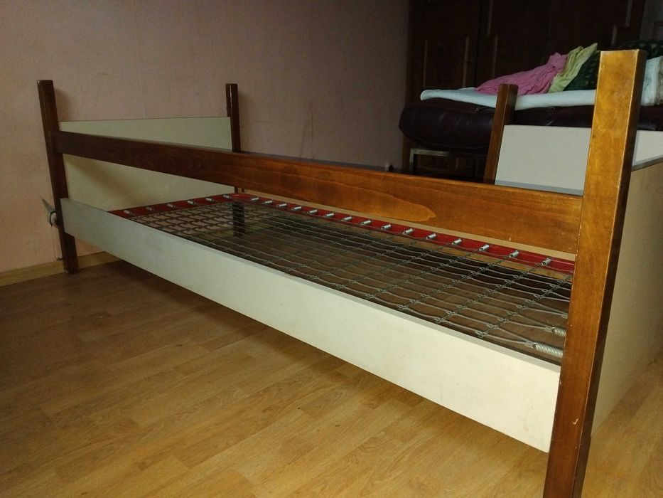 Детско двуетажно легло