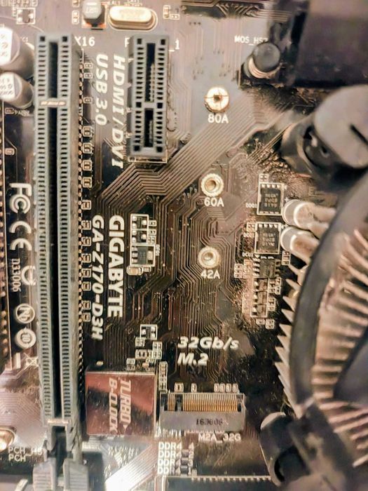 Placa baza  GIGABYTE  GA-Z170-D3H +Intel I3 6100 soclu 1151
