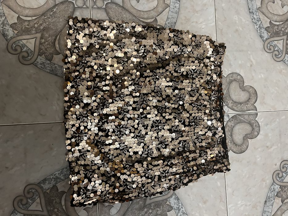 Дамска пола с пайети