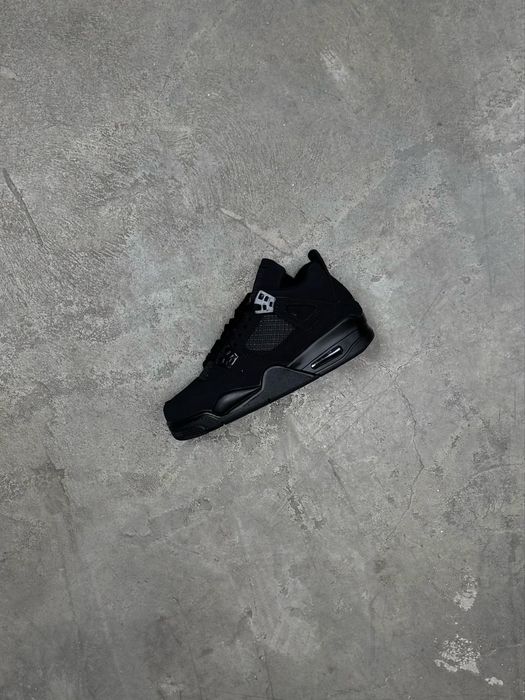 Nike Air  Jordan 4 black cat