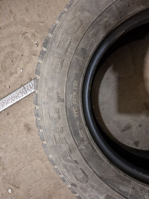 Одна шина Goodyear 225/70R15C