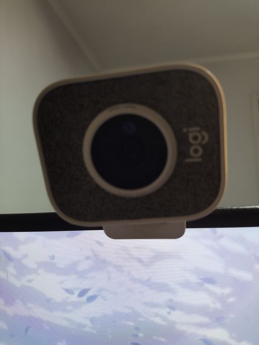 Web-камера Logitech StreamCam White